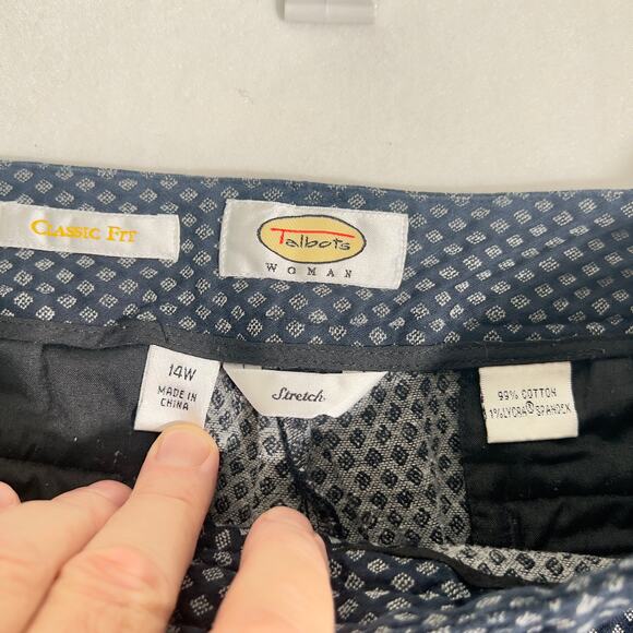 Talbots Woman Capri Pant Woman 14W Stretch Classic Fit Crop Navy Diamond Print - Picture 2 of 14